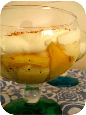 Trifle à la mangue, noix de coco et citron vert, par Muriel