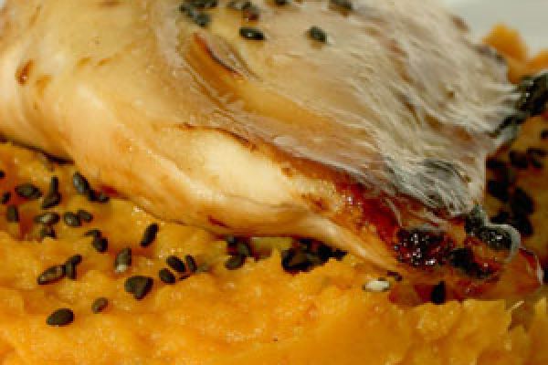 Suprêmes de pintade (ou poulet) en sucré salé pour un repas d'Halloween