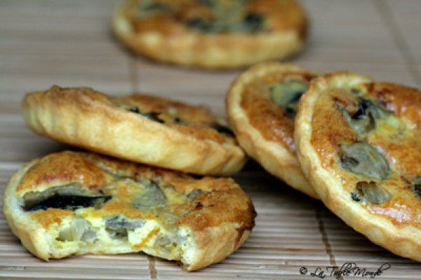 Mini-tartelettes aux champignons et oignons