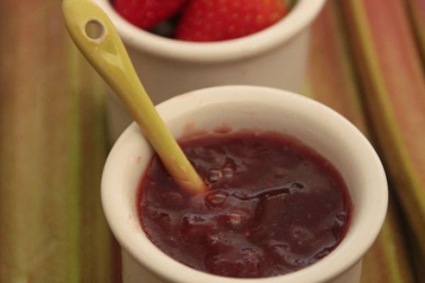 Confiture fraises et rhubarbe