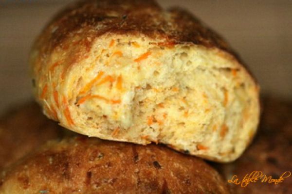 Petits pains à la carotte et au cumin