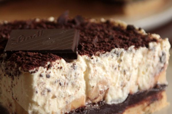 Black banolate & white sesame pie (ou le banoffee pie version chocolat noir et sésame blanc)