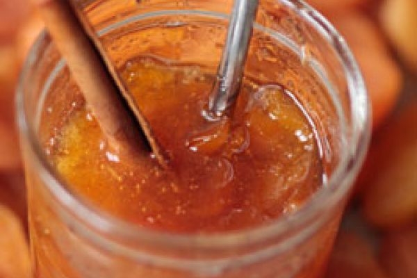 Confiture de citrouille aux abricots secs moelleux à la cannelle