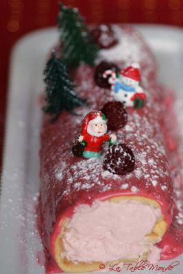 Bûche aux framboises et au chocolat blanc