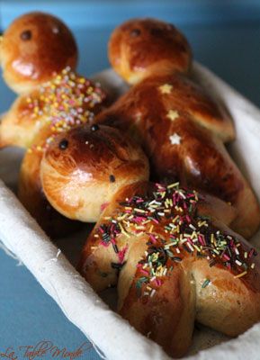 Manele ou les petits Saint-Nicolas briochés